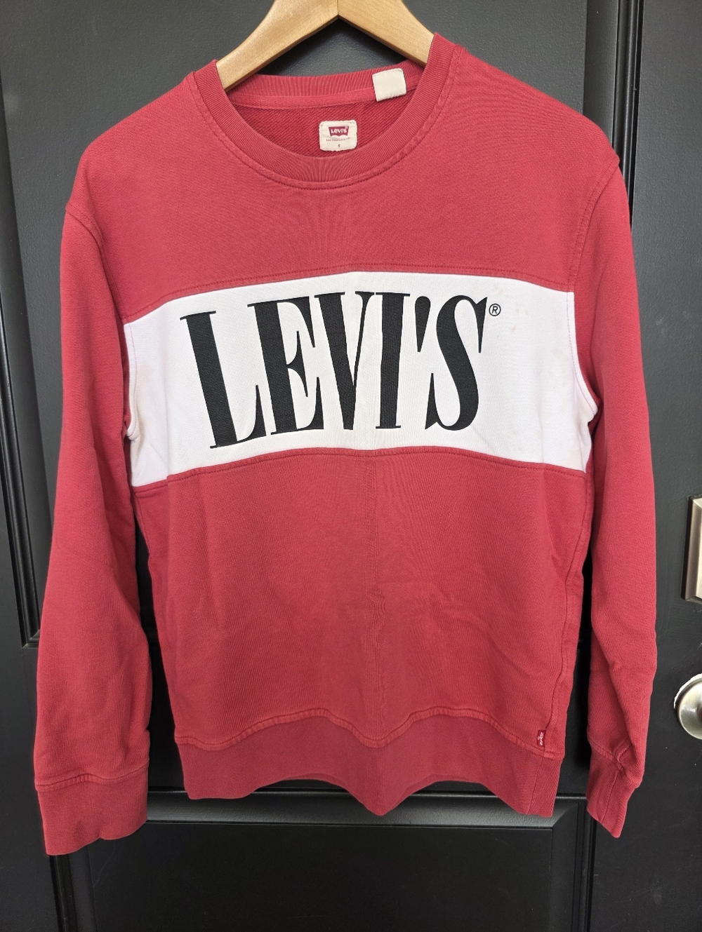 Levi's Red Crewneck Men Sweatshirt   Sz S White Long Sleeve Logo Pullover